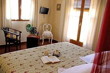 Boutique Alicia Carolina 2*